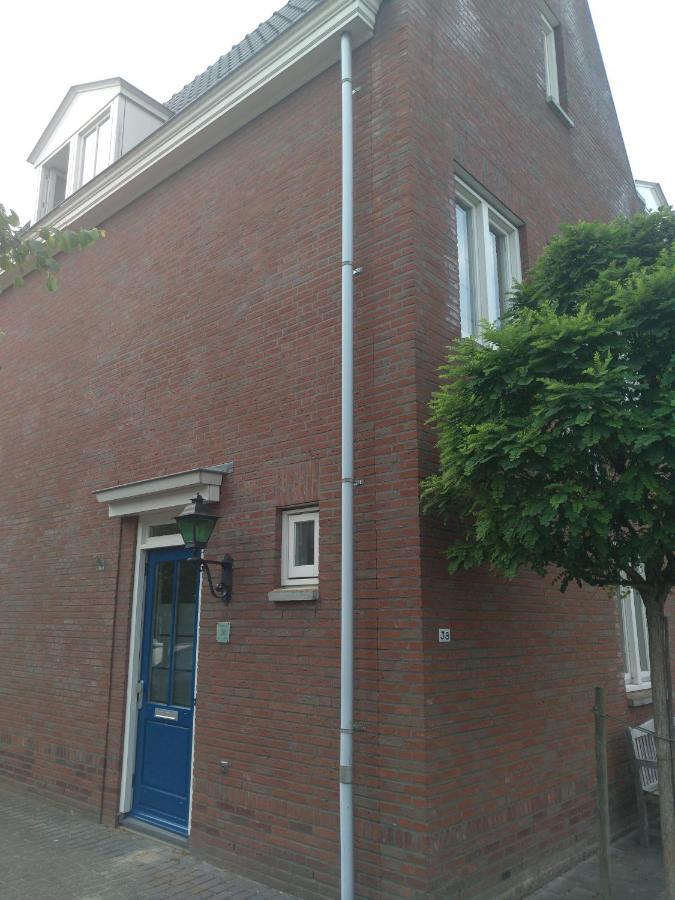 Homestay Etage Met Slaap, En Badkamer *